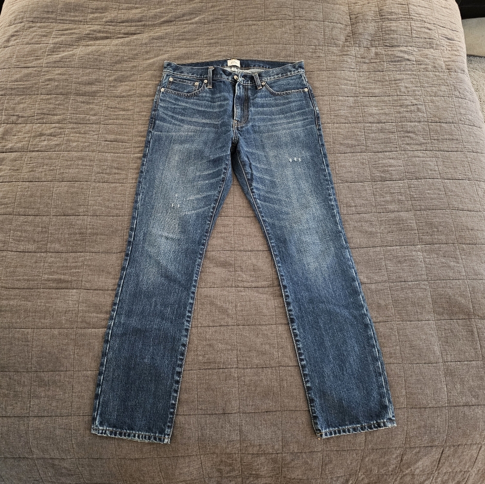 J. Crew 31 X 32 medium blue 770 rigid denim jeans